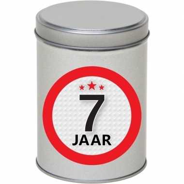 Metalen zilver rond blikje cadeauverpakking 13 cm met 7 jaar sticker